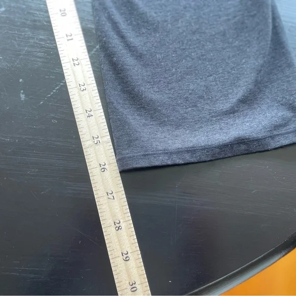 Vuori Mid Rise Elevation Slim Bootcut Leggings Pants XS Black Heather - Picture 8 of 11